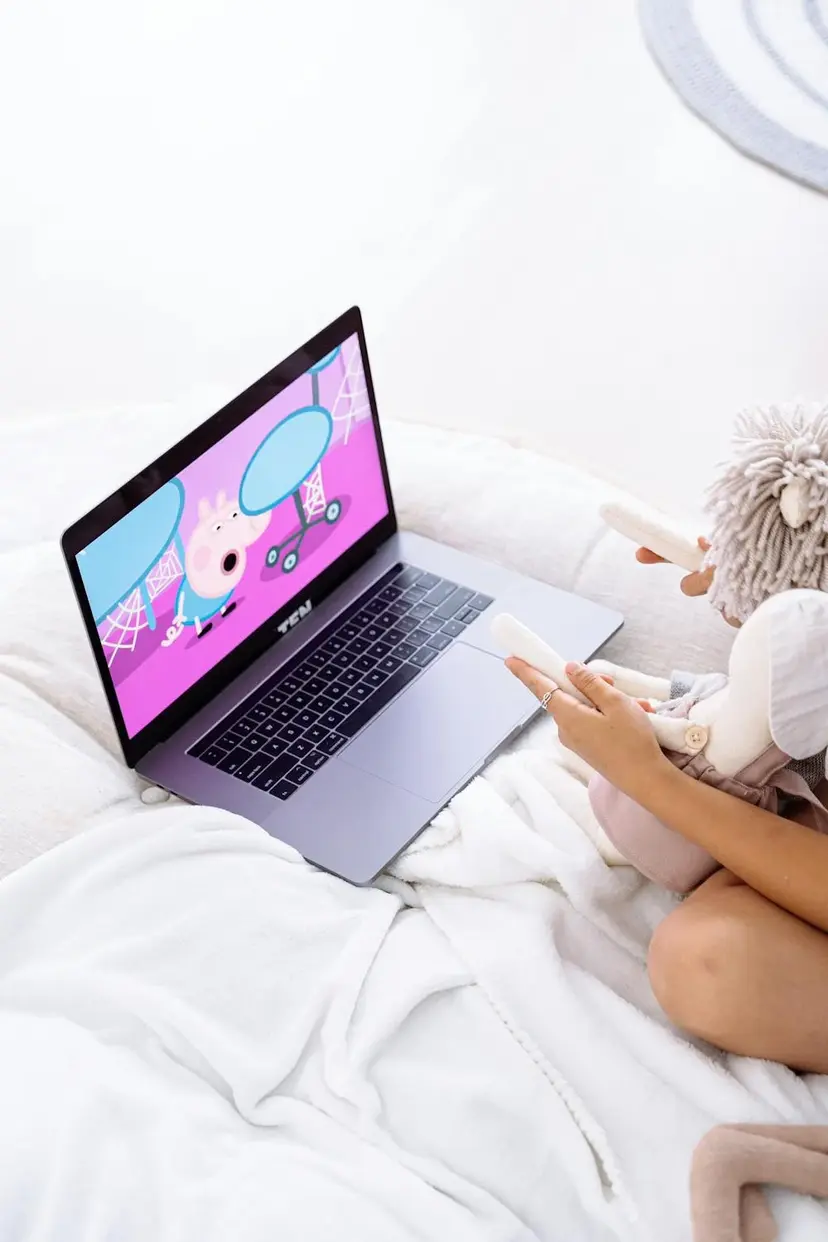 AI-Generated Anime Illustration Videos